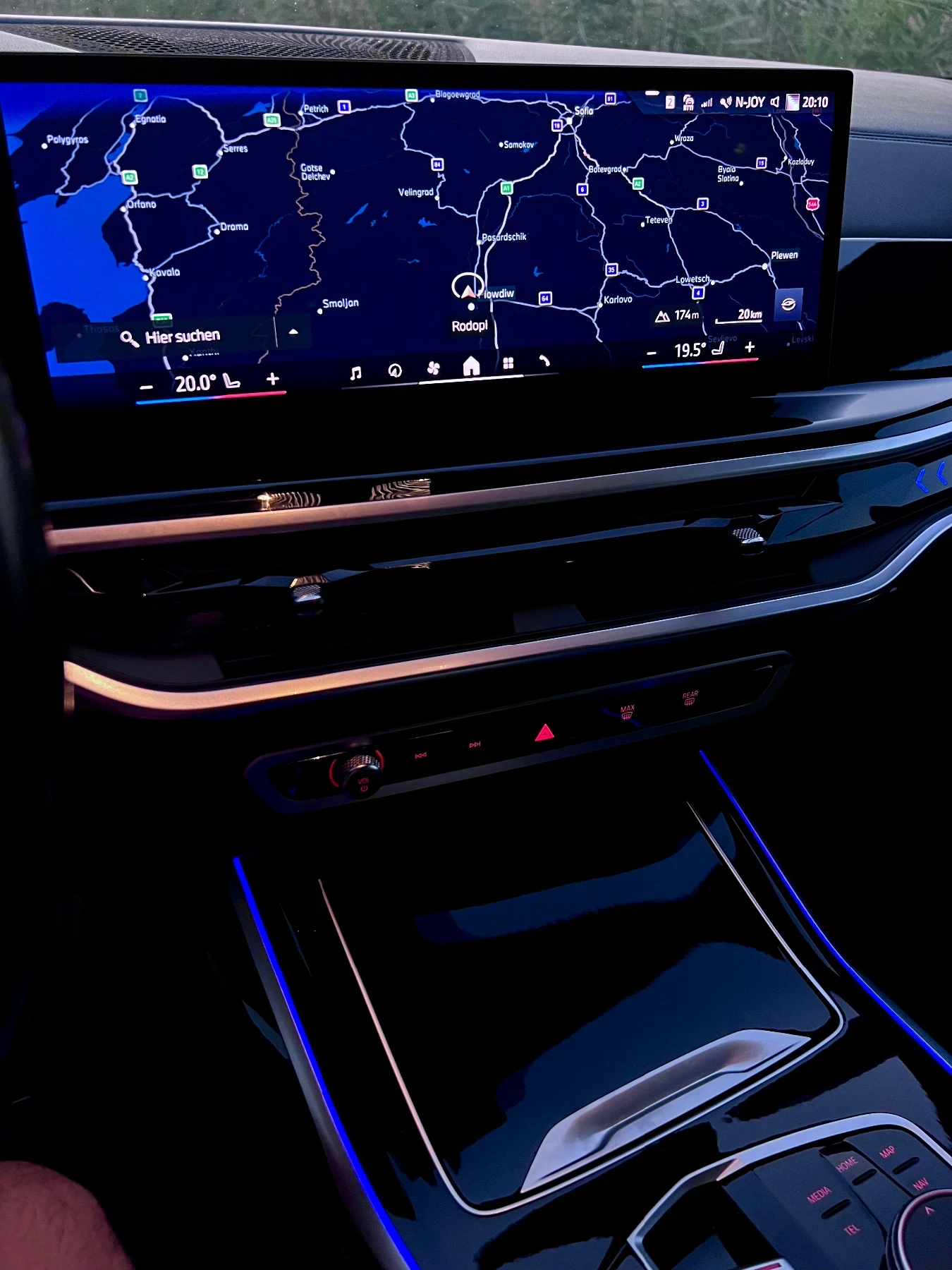 BMW X7 X-DRIVE 40d/M-SPORT/INDIVIDUAL/SKY-LOUNGE/6+ 1/ЛИЗ, снимка 8 - Автомобили и джипове - 55858546