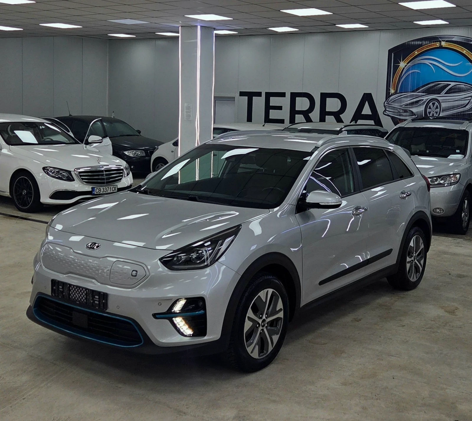 Kia Niro SOH100%/Premium/Гаранция, снимка 6 - Автомобили и джипове - 56090366