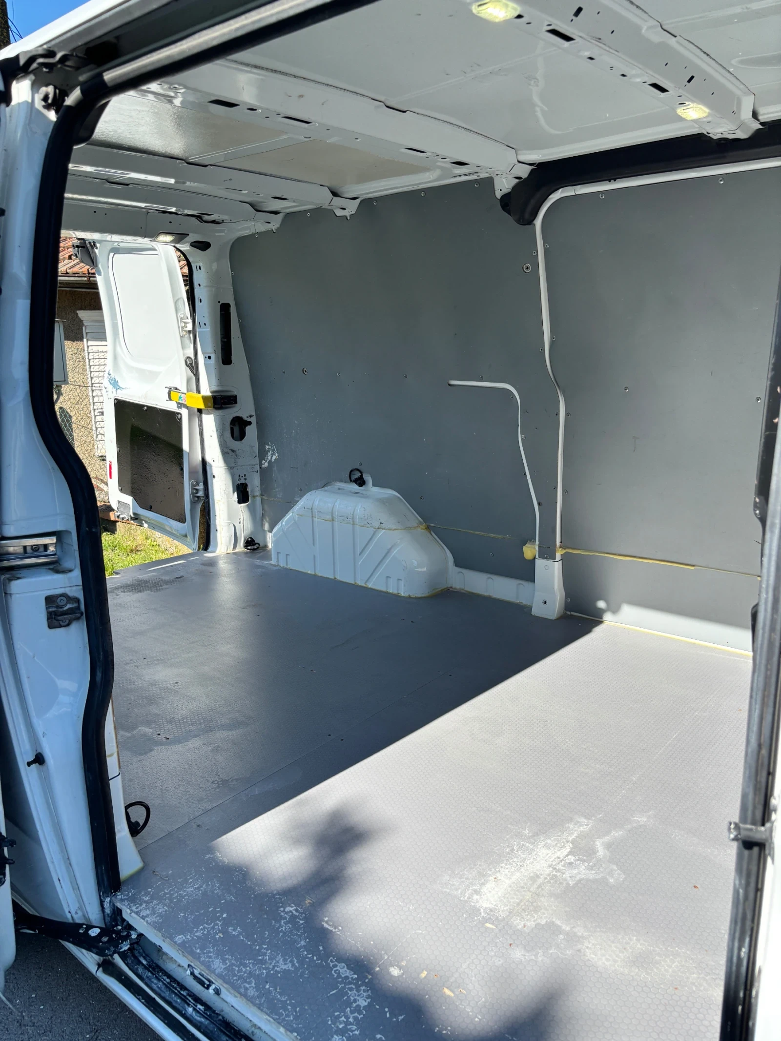 Ford Transit, снимка 12 - Бусове и автобуси - 54808935