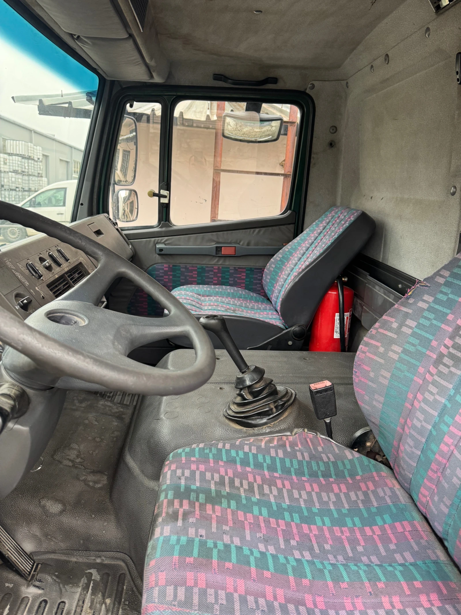 Mercedes-Benz 814 814 - изображение 3