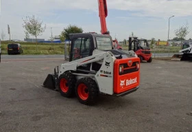        Bobcat S450, 825 