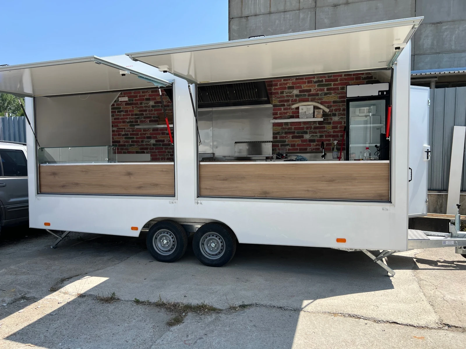   Knott | Mobile.bg   8