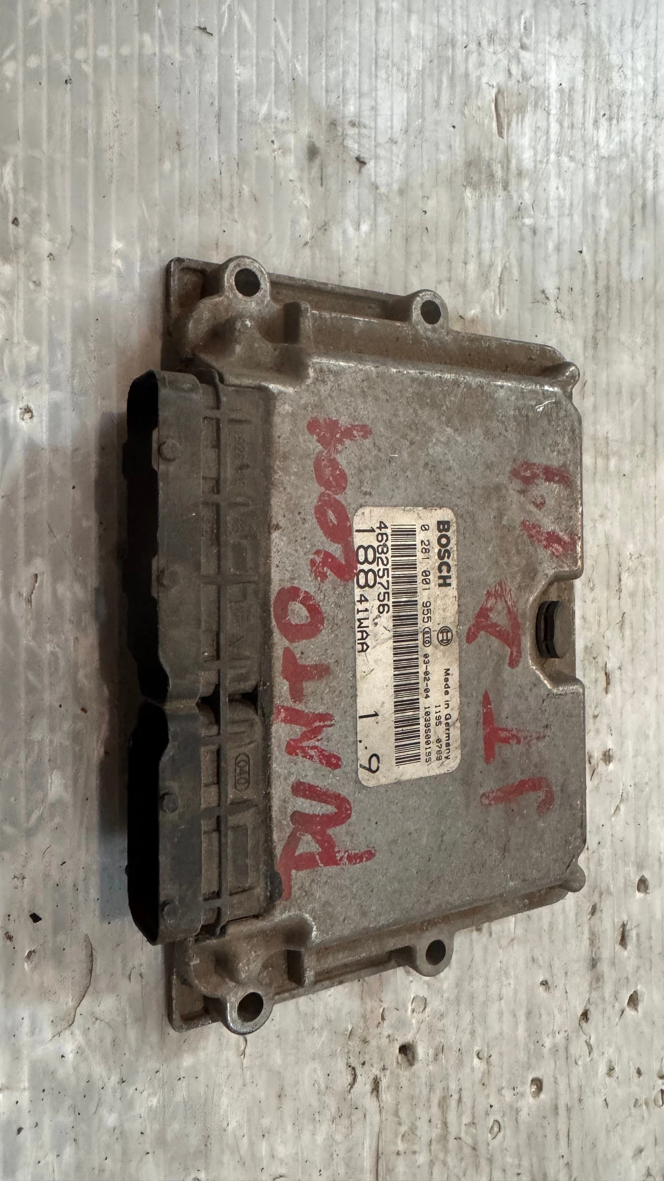   / ECU /    Fiat Punto - 0281001955 / 46825756 /  18841WAA | Mobile.bg   1