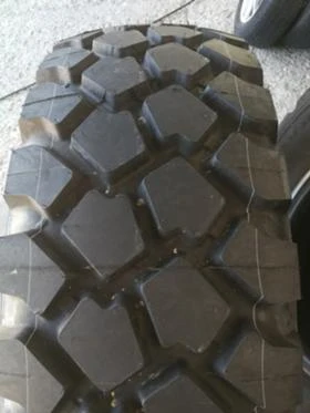 Гуми, снимка 2