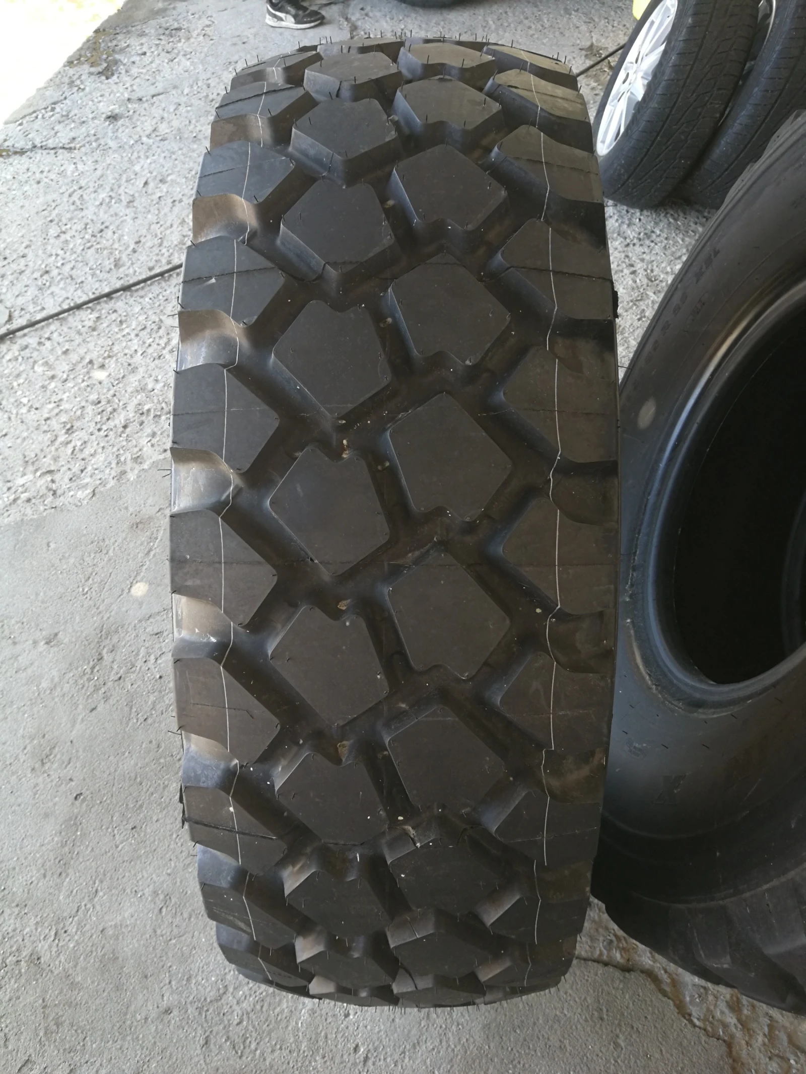 ���� 385/85R20 | Mobile.bg � ����������� 4