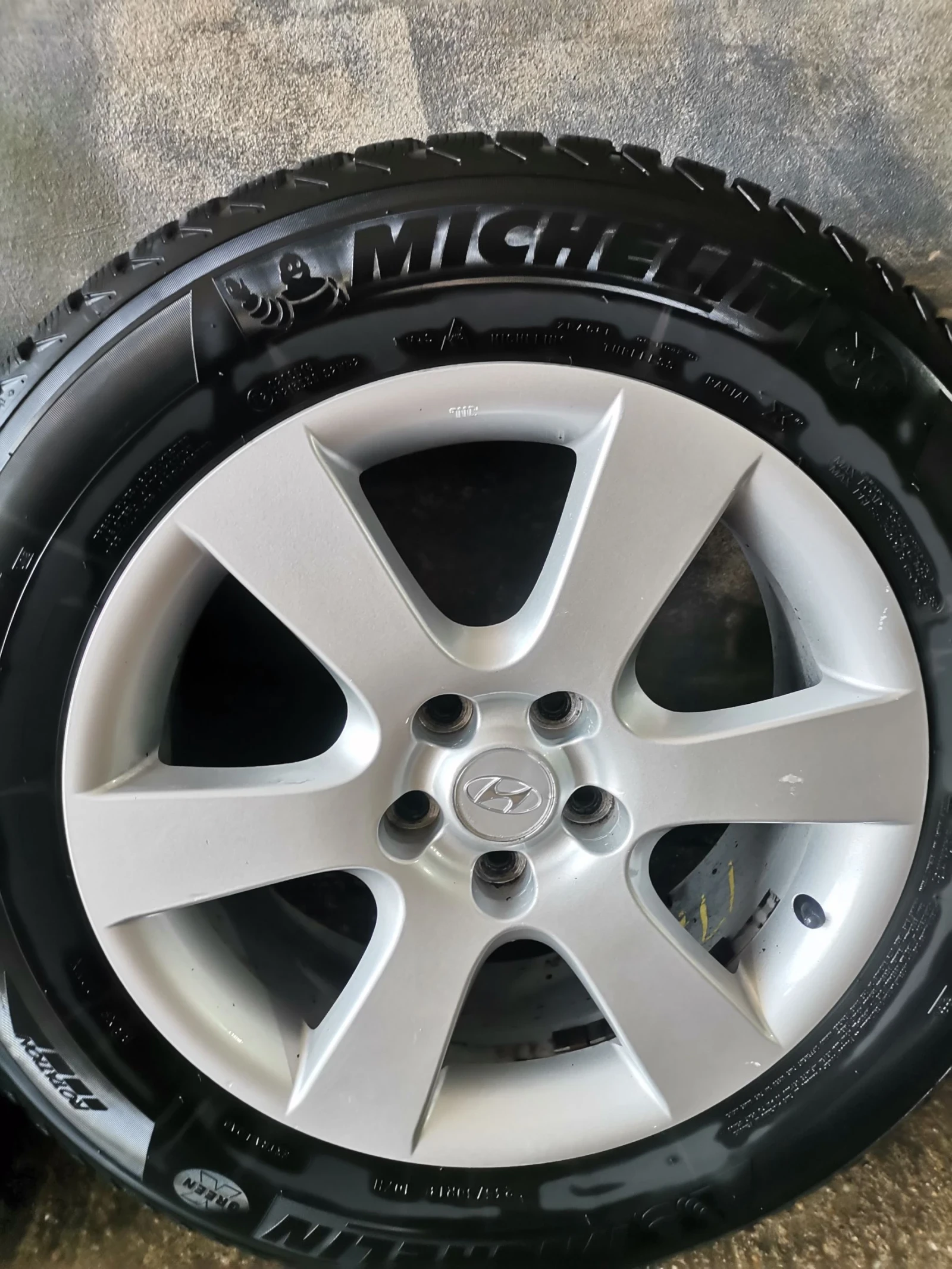 Гуми с джанти Michelin 235/60R18, снимка 3 - Гуми и джанти - 55137815