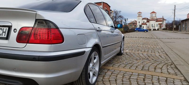 BMW 330, снимка 5 - Автомобили и джипове - 46168876