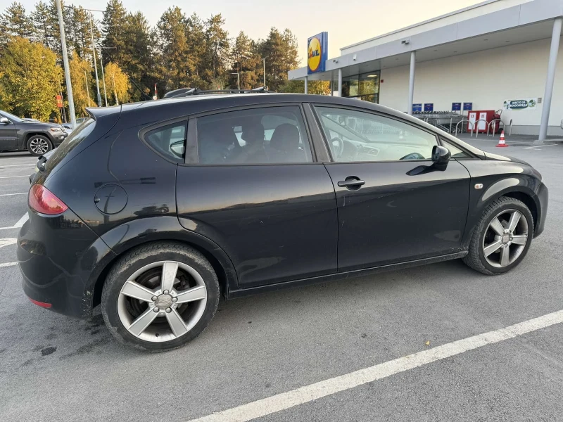 Seat Leon 1.6 LPG, снимка 5 - Автомобили и джипове - 47344857