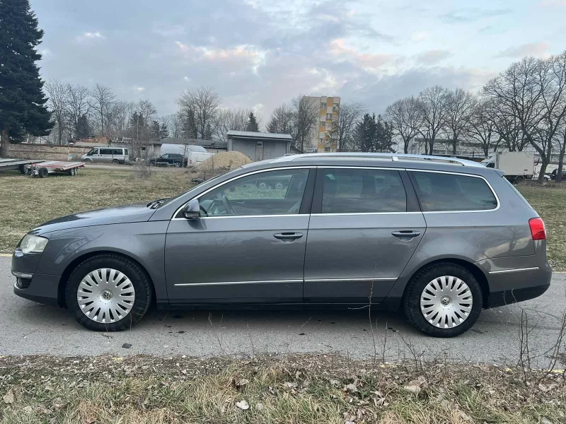 VW Passat HIGHLINE, снимка 1 - Автомобили и джипове - 48995378