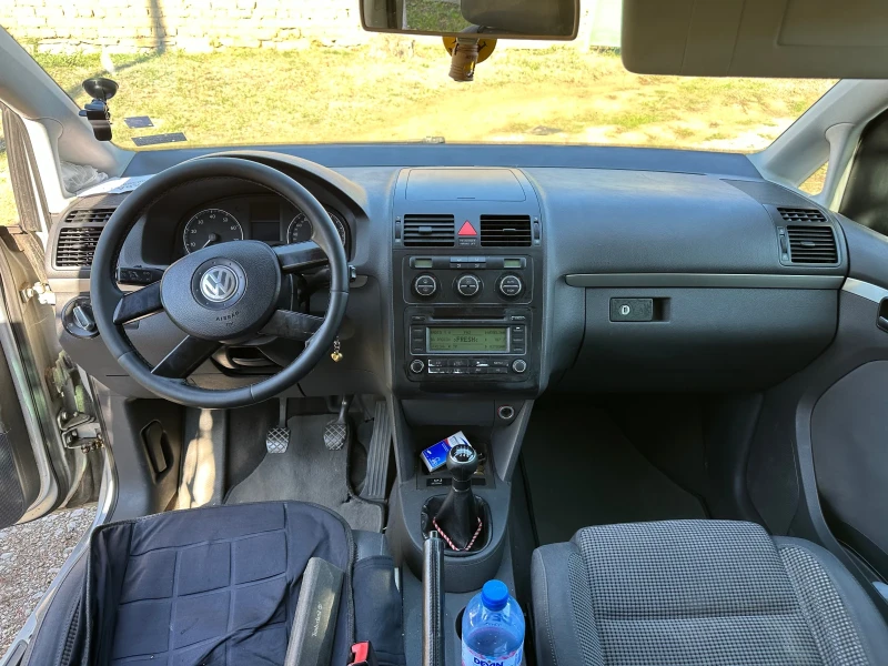 VW Touran, снимка 6 - Автомобили и джипове - 49097974