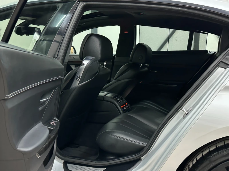 BMW 640 * M SPORT* ПОДГРЕВ* ОБДУХ* NAVI* KEYLESS, снимка 17 - Автомобили и джипове - 49318678