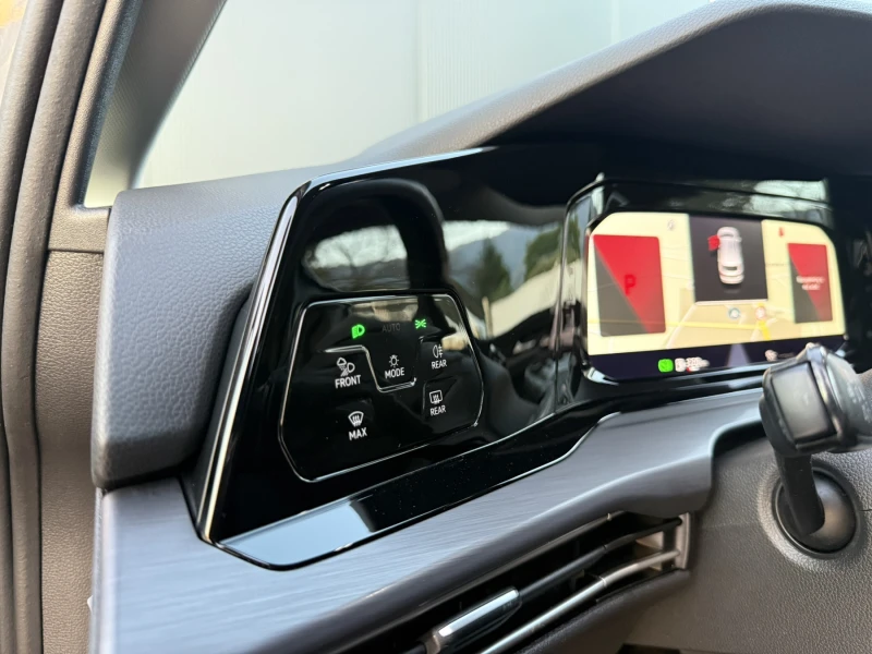 VW Golf 1.5 eTSI, снимка 9 - Автомобили и джипове - 50786972