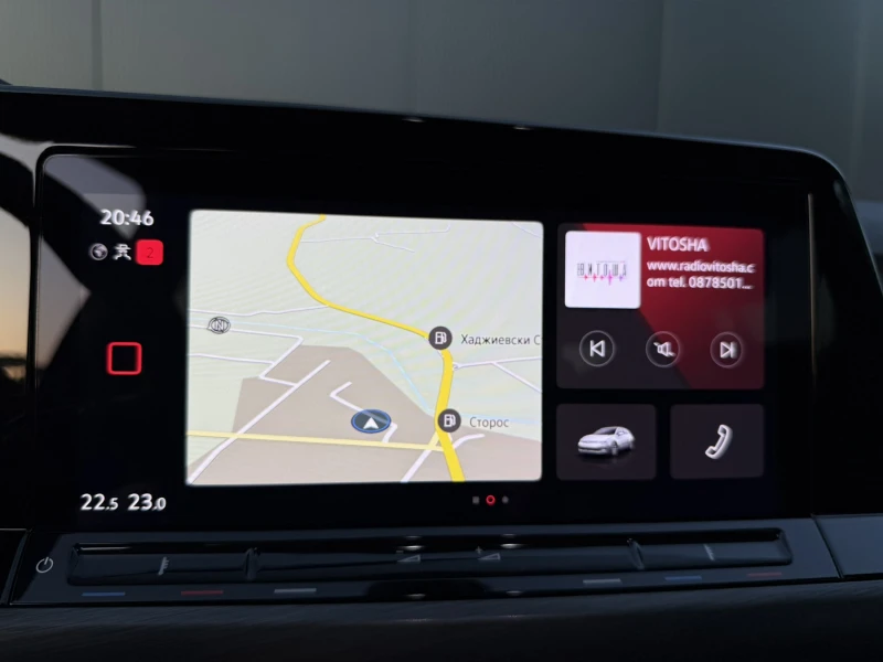 VW Golf 1.5 eTSI, снимка 10 - Автомобили и джипове - 50786972