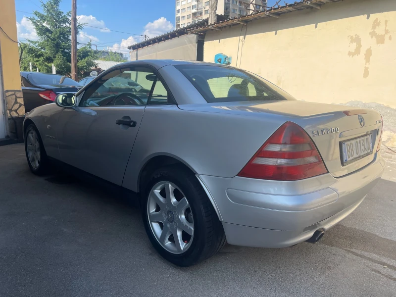 Mercedes-Benz SLK 200, снимка 3 - Автомобили и джипове - 52341383
