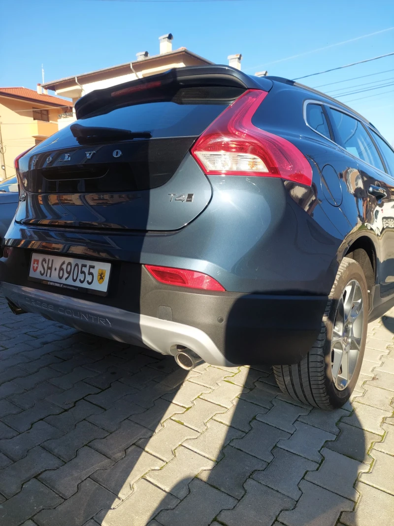 Volvo V40 Cross Country V40 CC T4 AWD, снимка 4 - Автомобили и джипове - 52906507