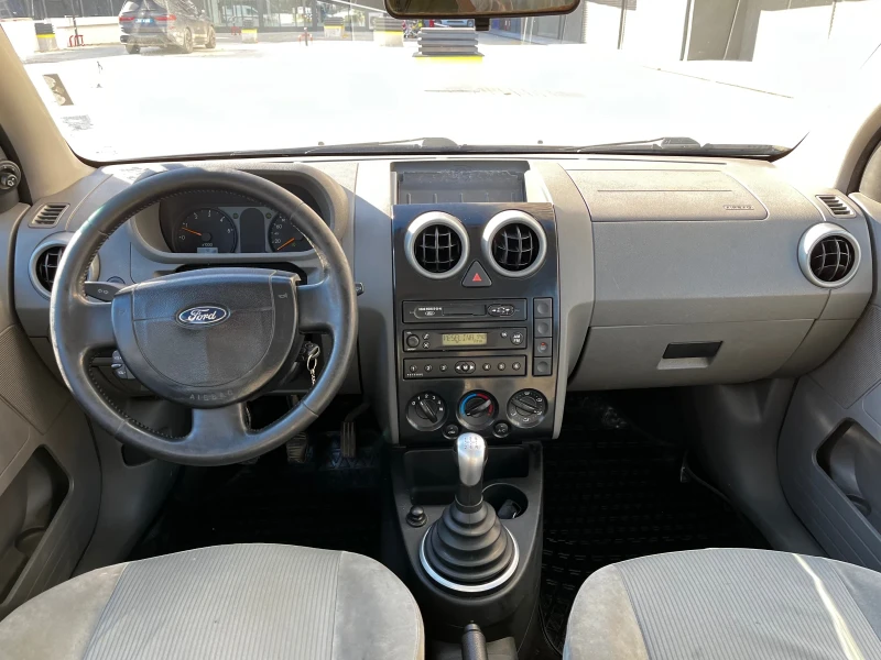 Ford Fusion 1.4TDCI/68КС/2003/година, снимка 13 - Автомобили и джипове - 53101498