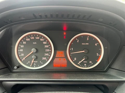 BMW 530 3.0 Д 218 к.с Автомат, снимка 9 - Автомобили и джипове - 49548253