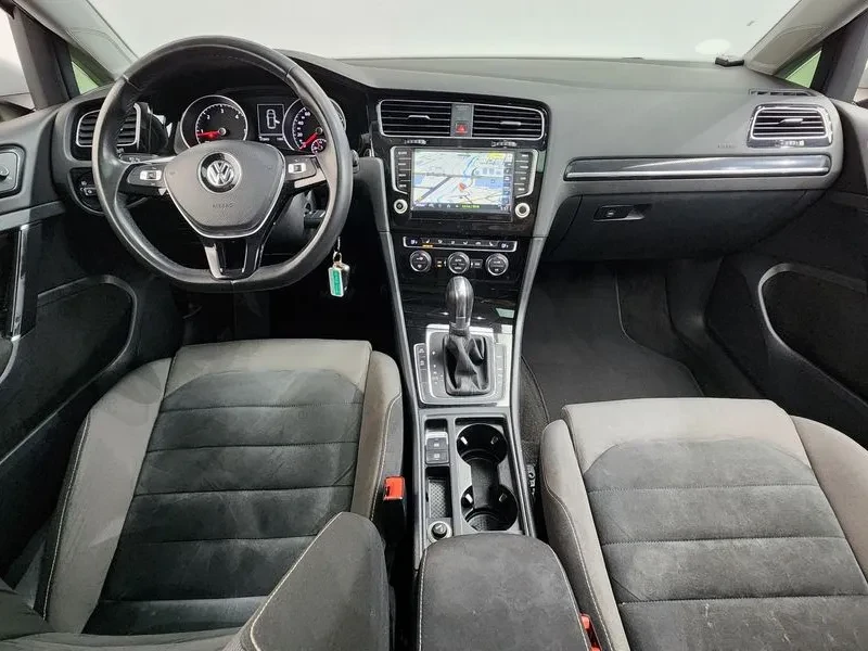 VW Golf 2.0 TDI, снимка 7 - Автомобили и джипове - 54300722