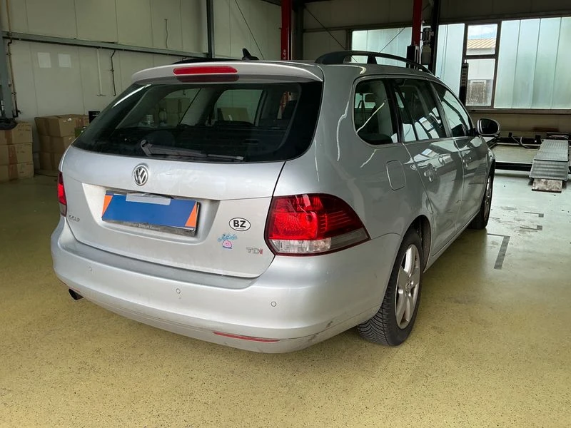 VW Golf VI 1.6 TDI Comfortline, снимка 2 - Автомобили и джипове - 55467752