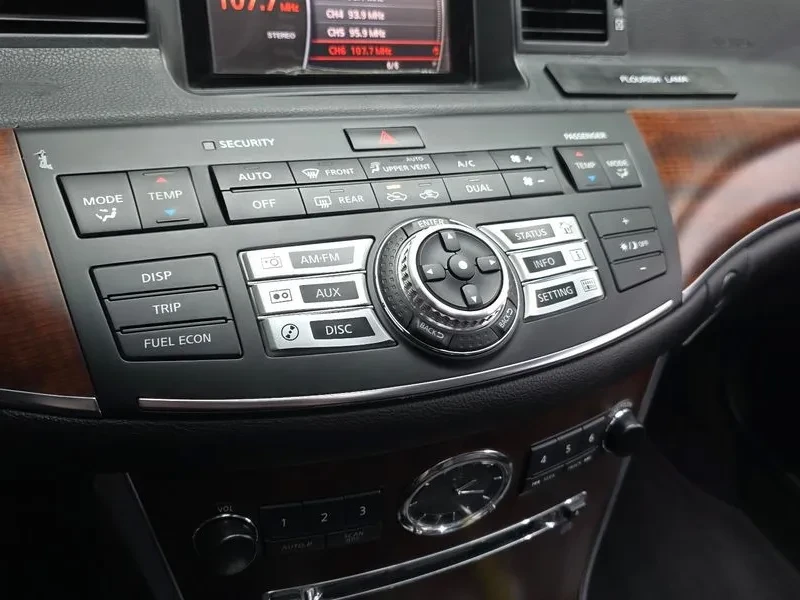 Infiniti M 3.5 - САМО 30% АВАНС, снимка 17 - Автомобили и джипове - 56285538
