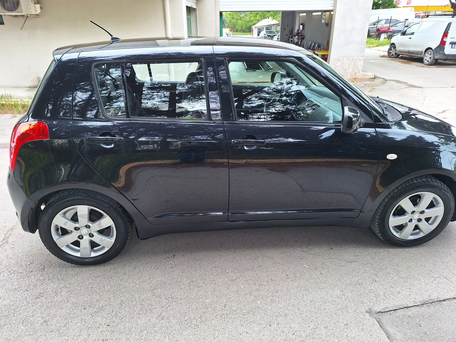 Suzuki Swift 1.3 - изображение 3