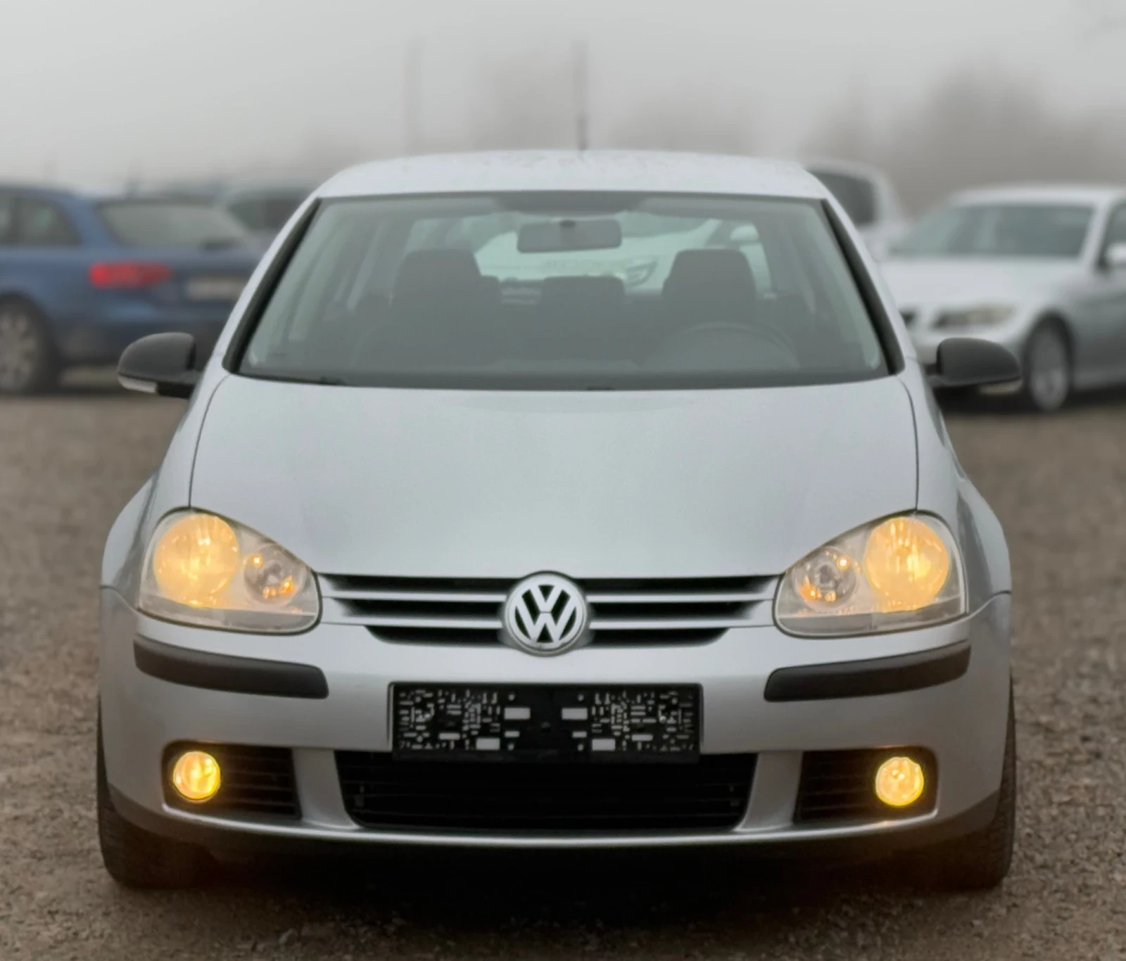 VW Golf 1.6i 102к.с * Климатроник*  - изображение 2