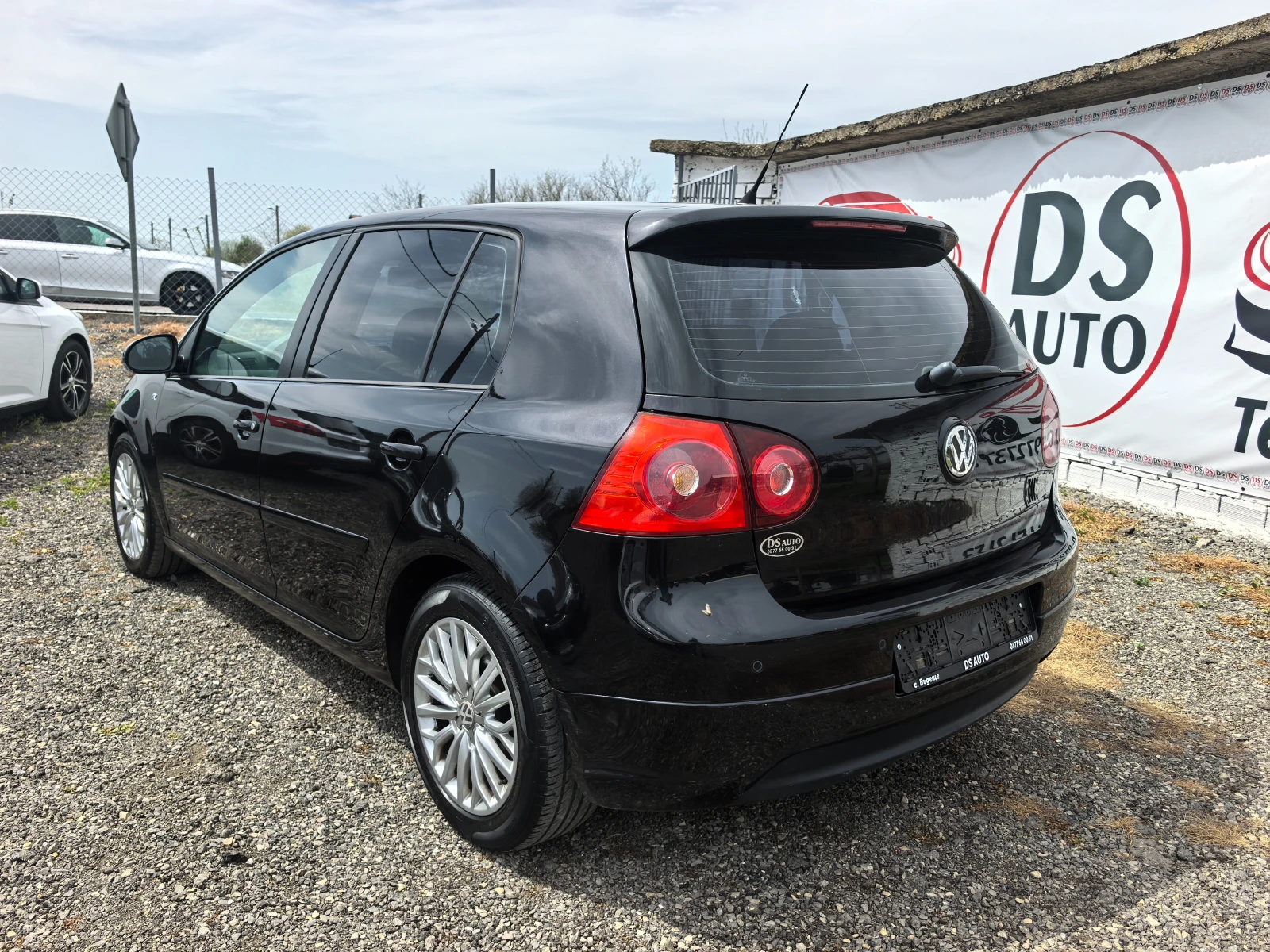 VW Golf 2.0TDI GT R-LINE - изображение 3