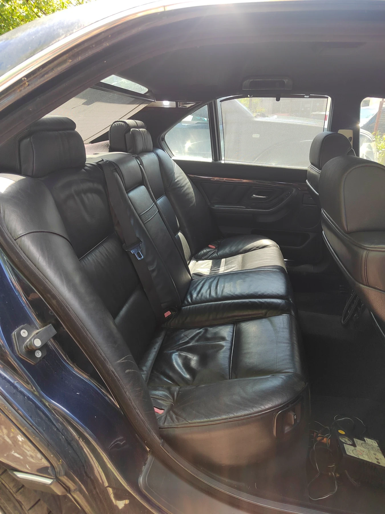 BMW 740 4.4 безнин/газ - изображение 8