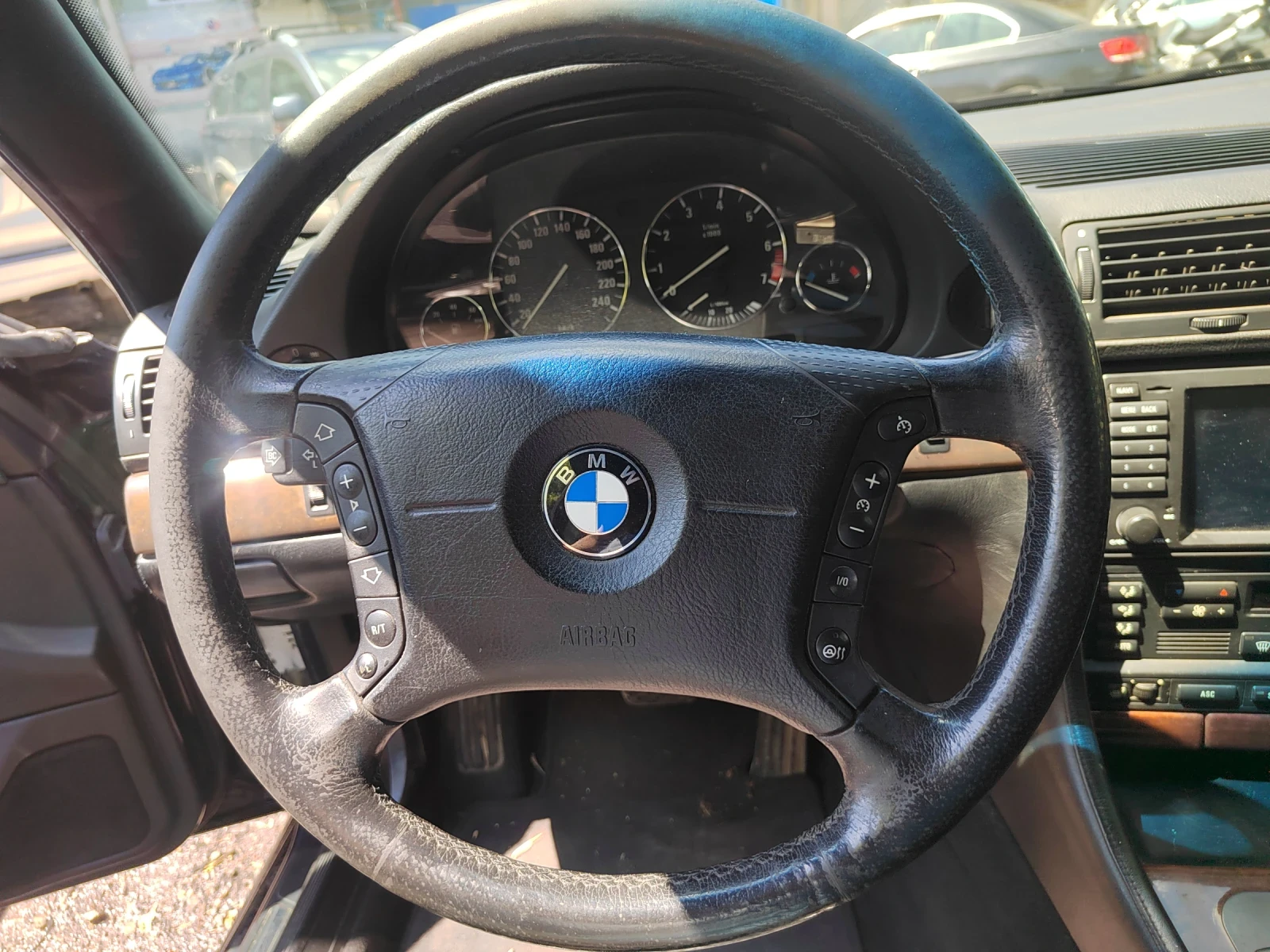 BMW 740 4.4 безнин/газ - изображение 6