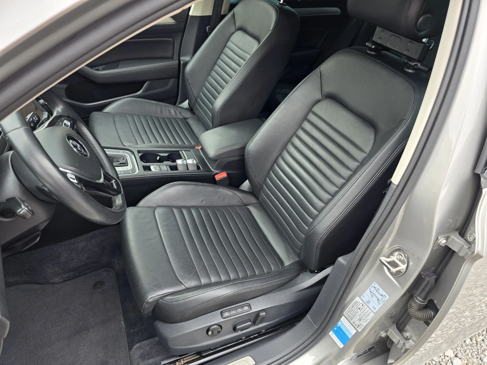 VW Passat 2.0TDI R-LINE FULL | Mobile.bg   14