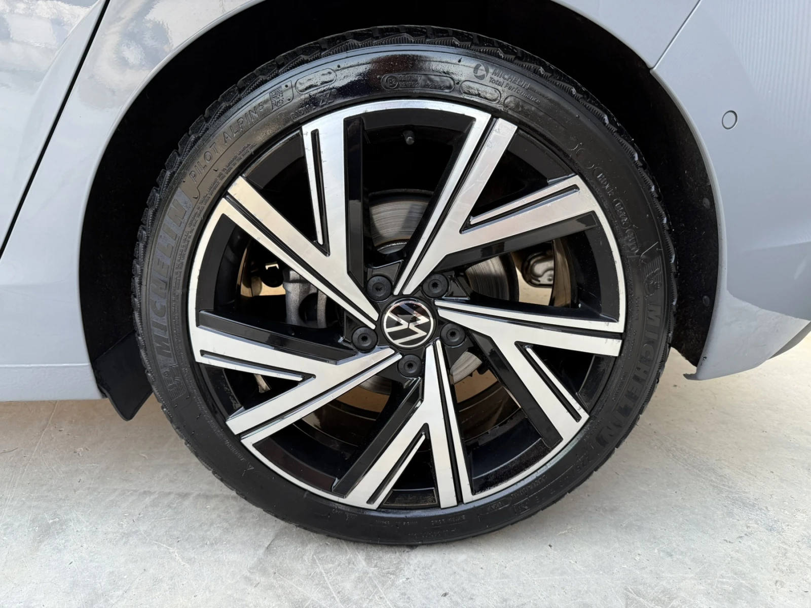 VW Golf 1.5 eTSI | Mobile.bg — изображение 16