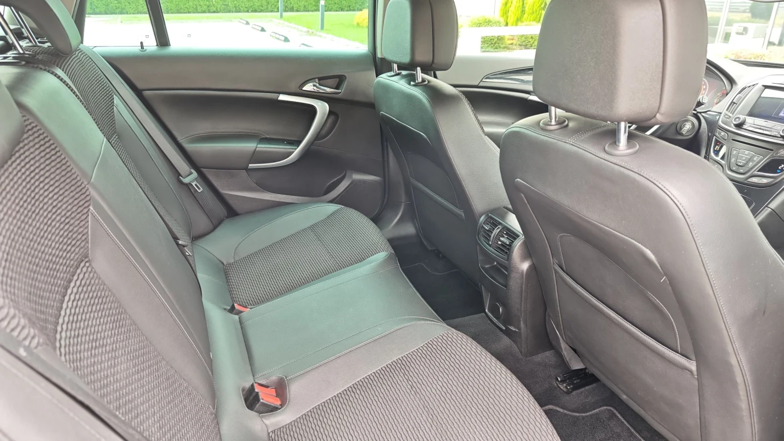 Opel Insignia 2.0d 140kc.   | Mobile.bg   12