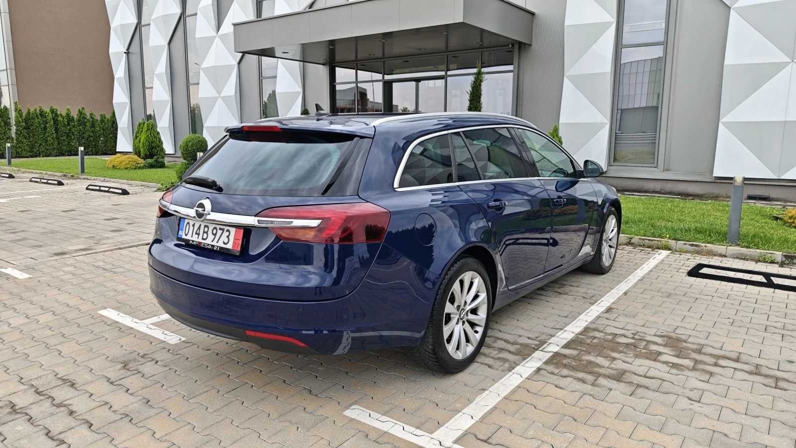 Opel Insignia 2.0d 140kc.ръчни скорости  - изображение 4