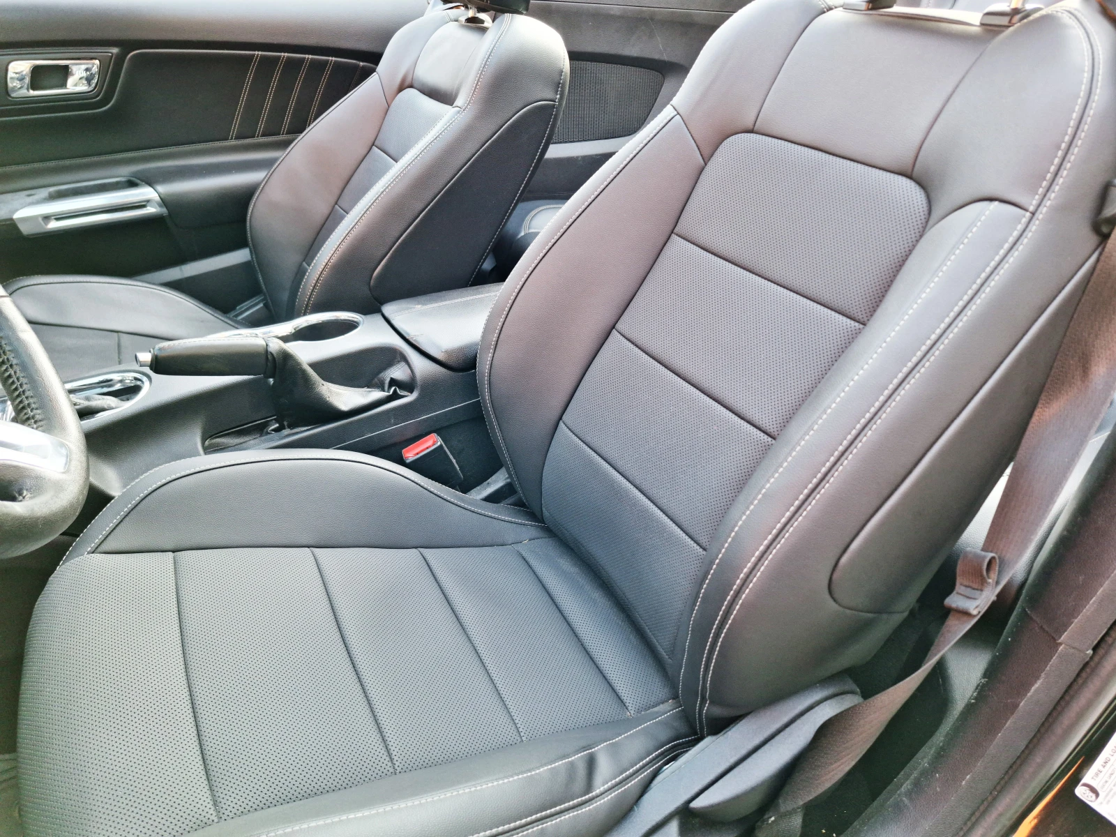 Ford Mustang Кабрио Пълен пакет Premium - изображение 8