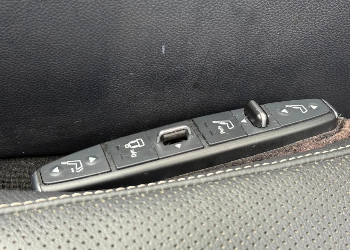 Mercedes-Benz CLS 500 MASSAGE * * CARFAX * * АВТО КРЕДИТ * *  - изображение 8