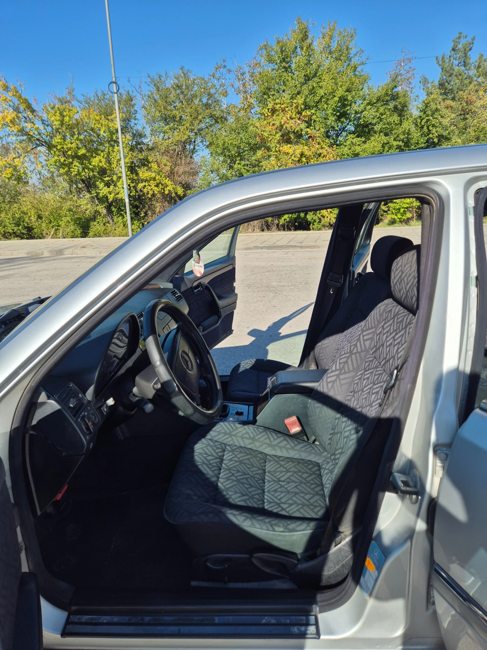 Mercedes-Benz C 200 ELEGANCE  - изображение 8