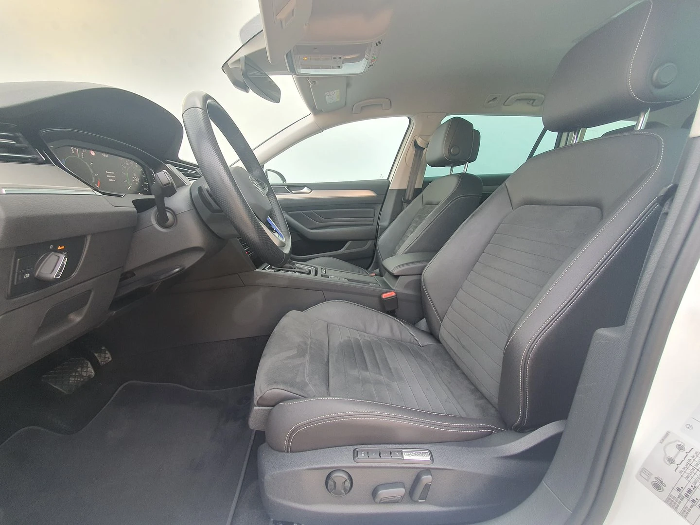 VW Passat VW Passat Var GTE Plug-In-Hybrid 1.4 TSI - изображение 4