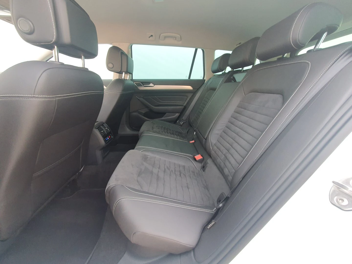 VW Passat VW Passat Var GTE Plug-In-Hybrid 1.4 TSI - изображение 5