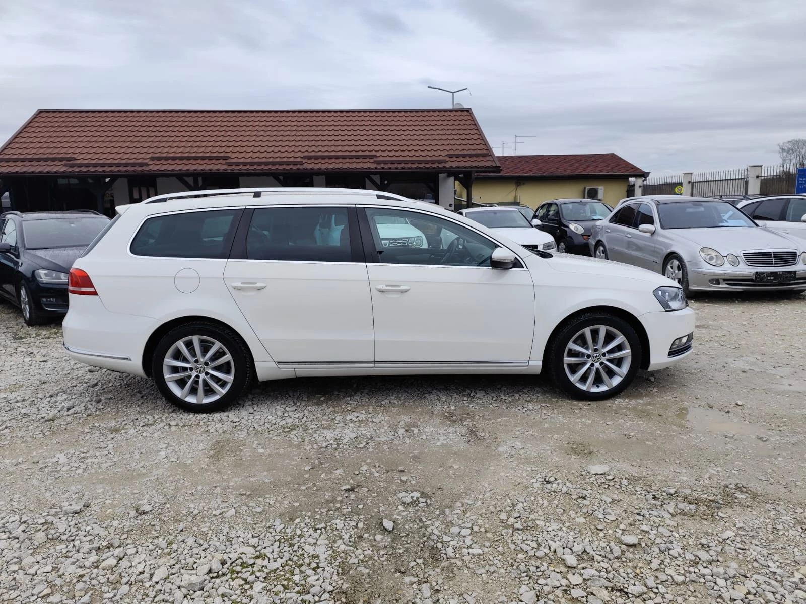 VW Passat 2.0 дизел 170 коня Италия, снимка 4 - Автомобили и джипове - 54024112