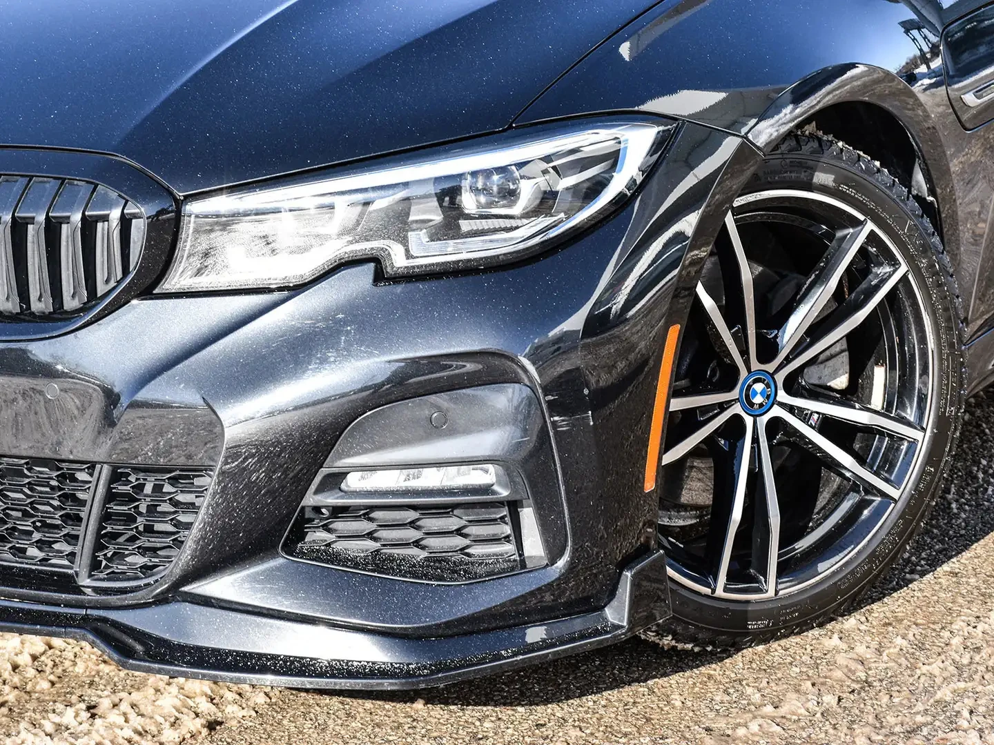 BMW 330 e xDrive | M Sport Package | CLEAN CARFAXl, снимка 7 - Автомобили и джипове - 54075842