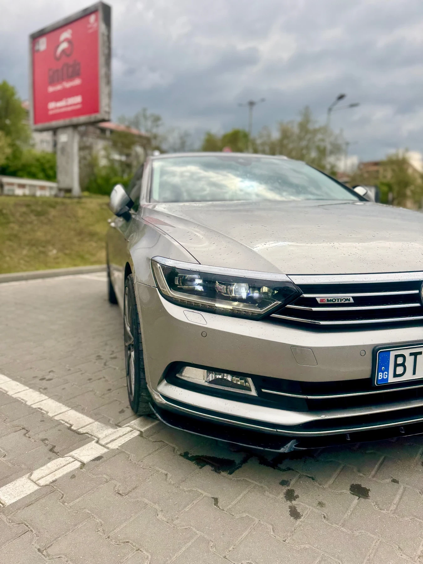 VW Passat 2.0 BiTdi, снимка 7 - Автомобили и джипове - 54416037