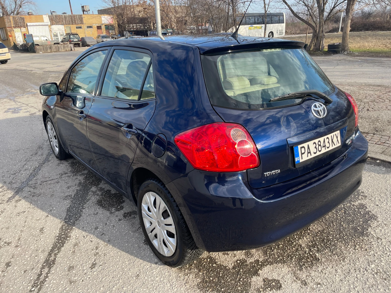 Toyota Auris 2.0 D-4D, снимка 7 - Автомобили и джипове - 54675589