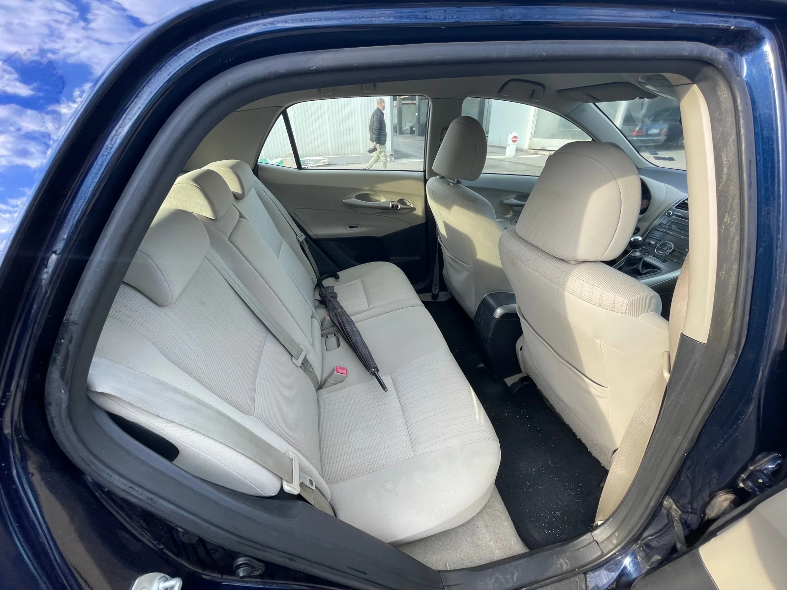Toyota Auris 2.0 D-4D, снимка 13 - Автомобили и джипове - 54675589