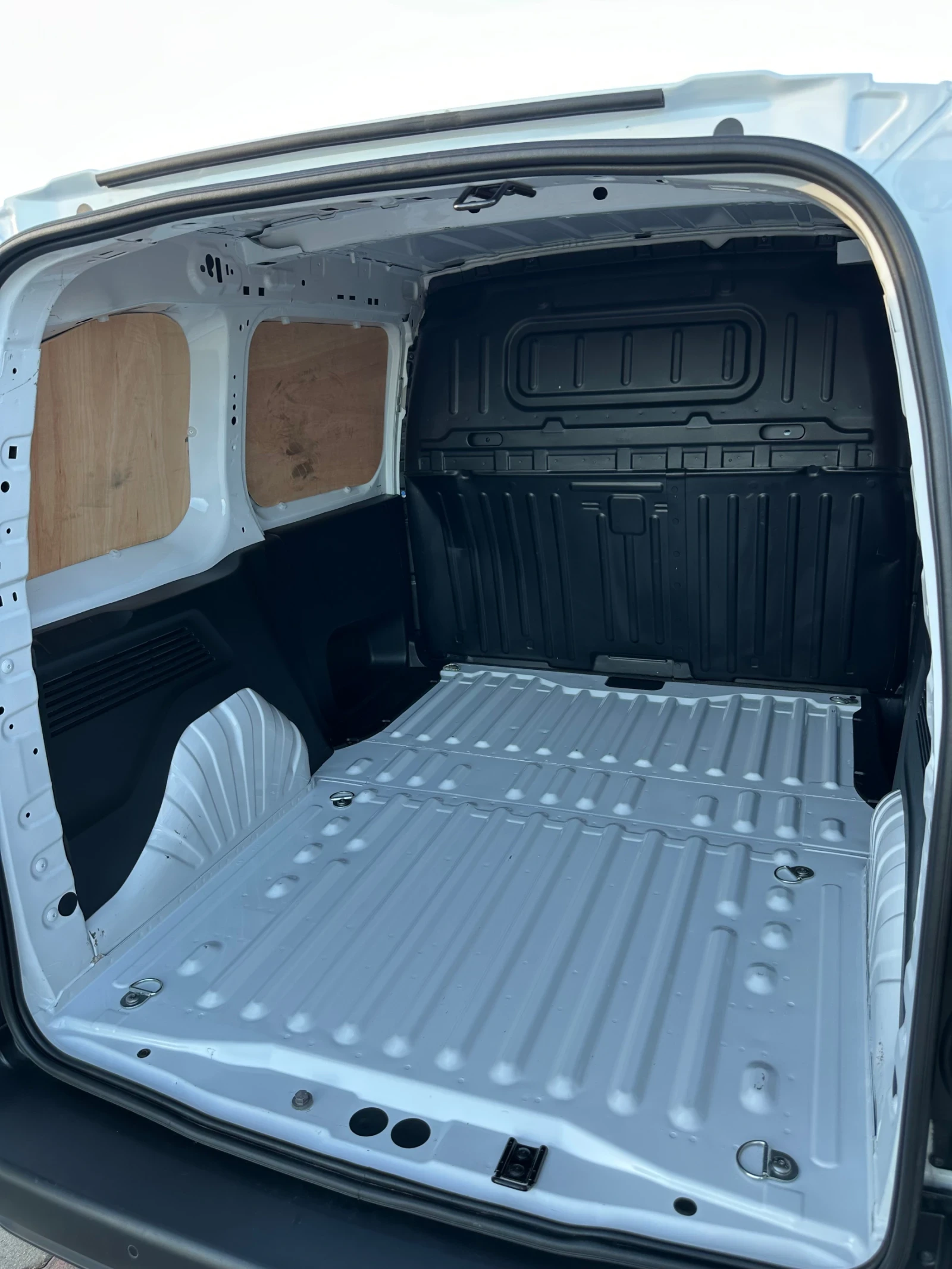 Opel Combo, снимка 9 - Автомобили и джипове - 54750361