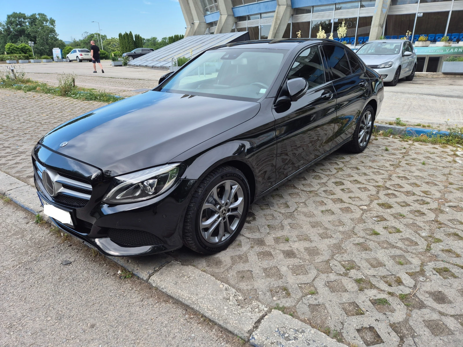 Mercedes-Benz C 220 W205, снимка 3 - Автомобили и джипове - 54990602