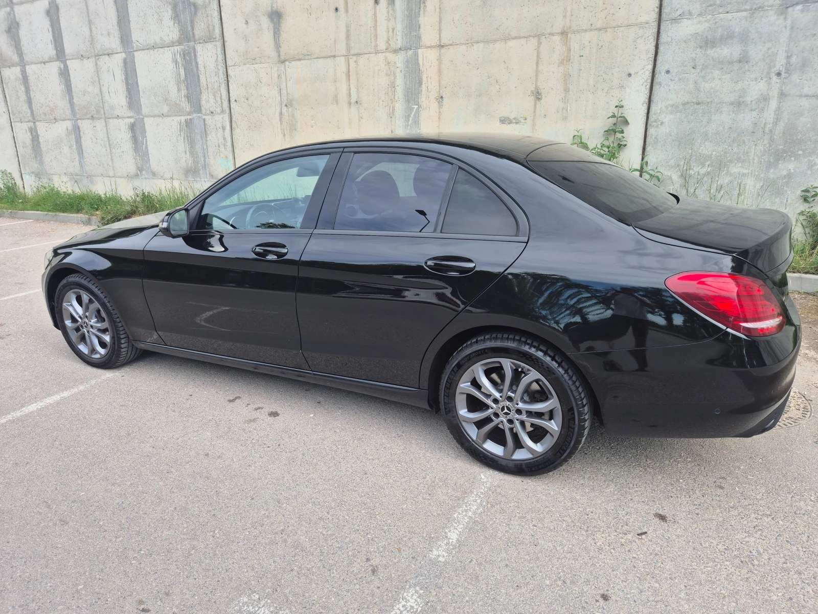 Mercedes-Benz C 220 W205, снимка 9 - Автомобили и джипове - 54990602
