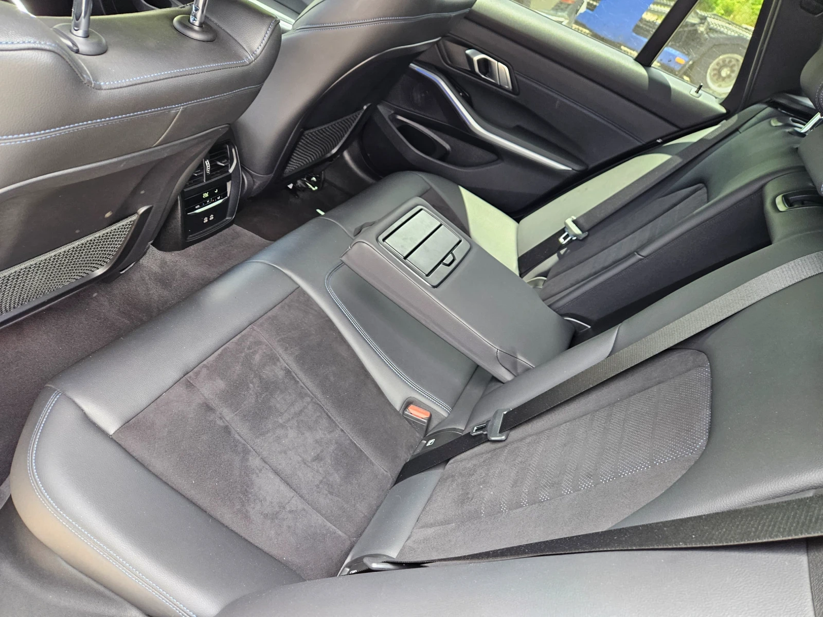 BMW 320 320д-190кс-xibrido-2020god, снимка 3 - Автомобили и джипове - 55341700