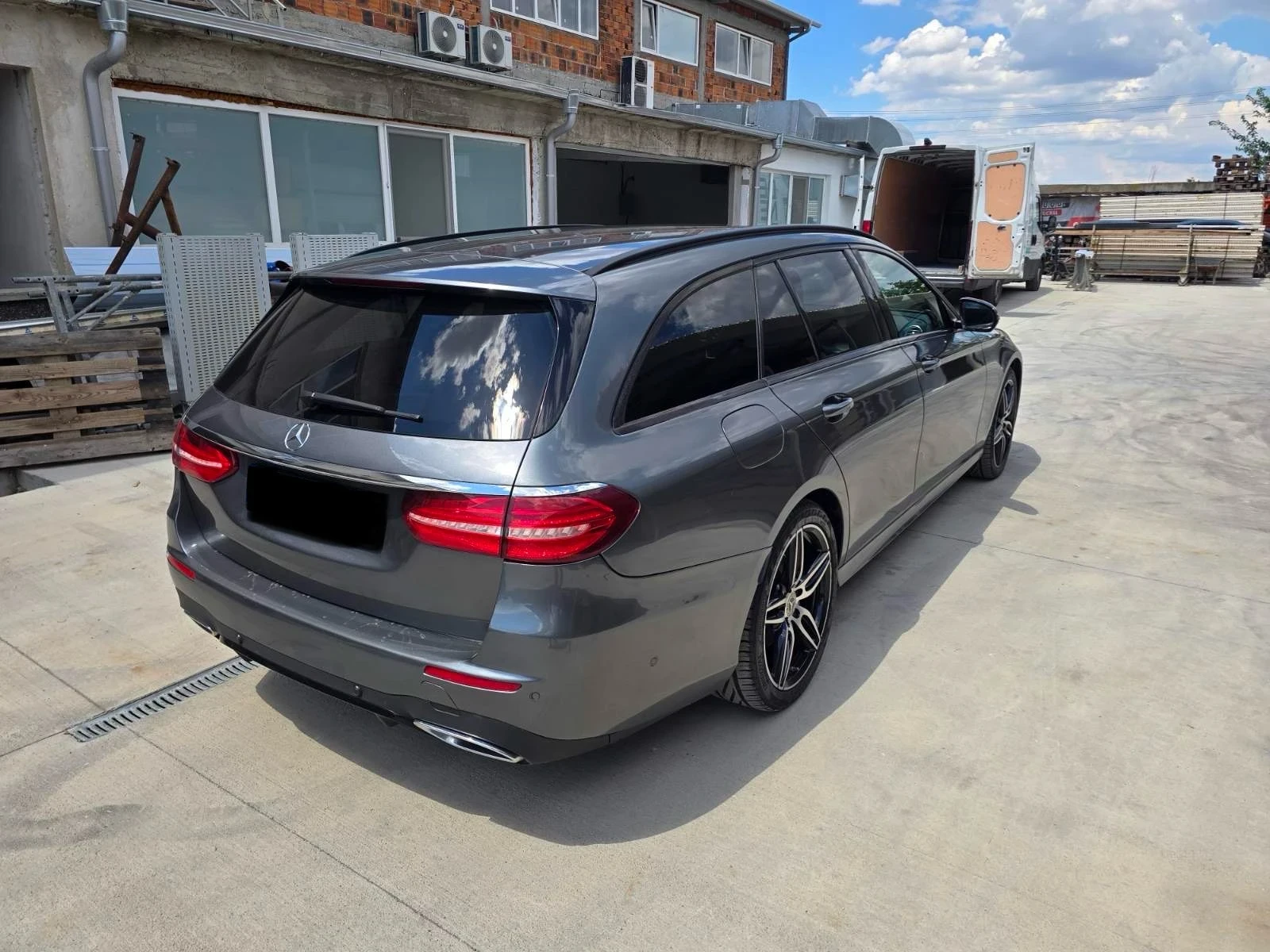 Mercedes-Benz E 350, снимка 4 - Автомобили и джипове - 55250079