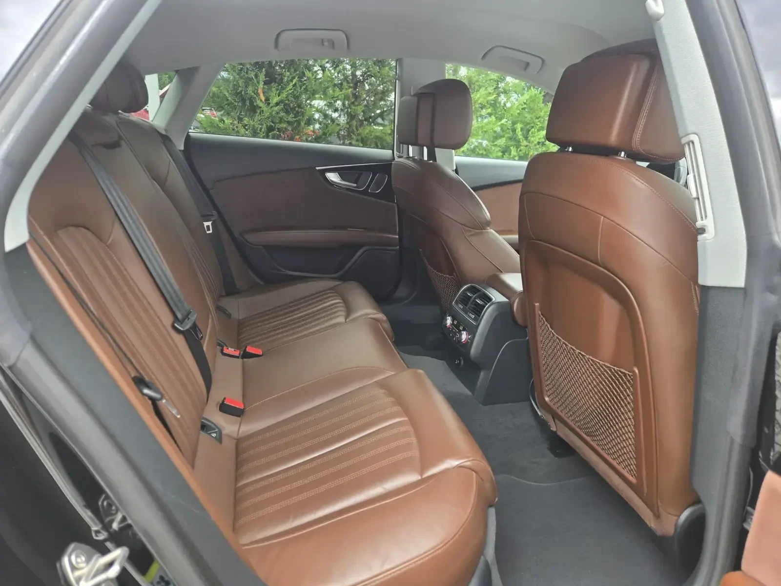 Audi A7 3.0ТDI-272кс= MATRIX= S-LINE= DISTRONIC= FACE, снимка 14 - Автомобили и джипове - 55324051