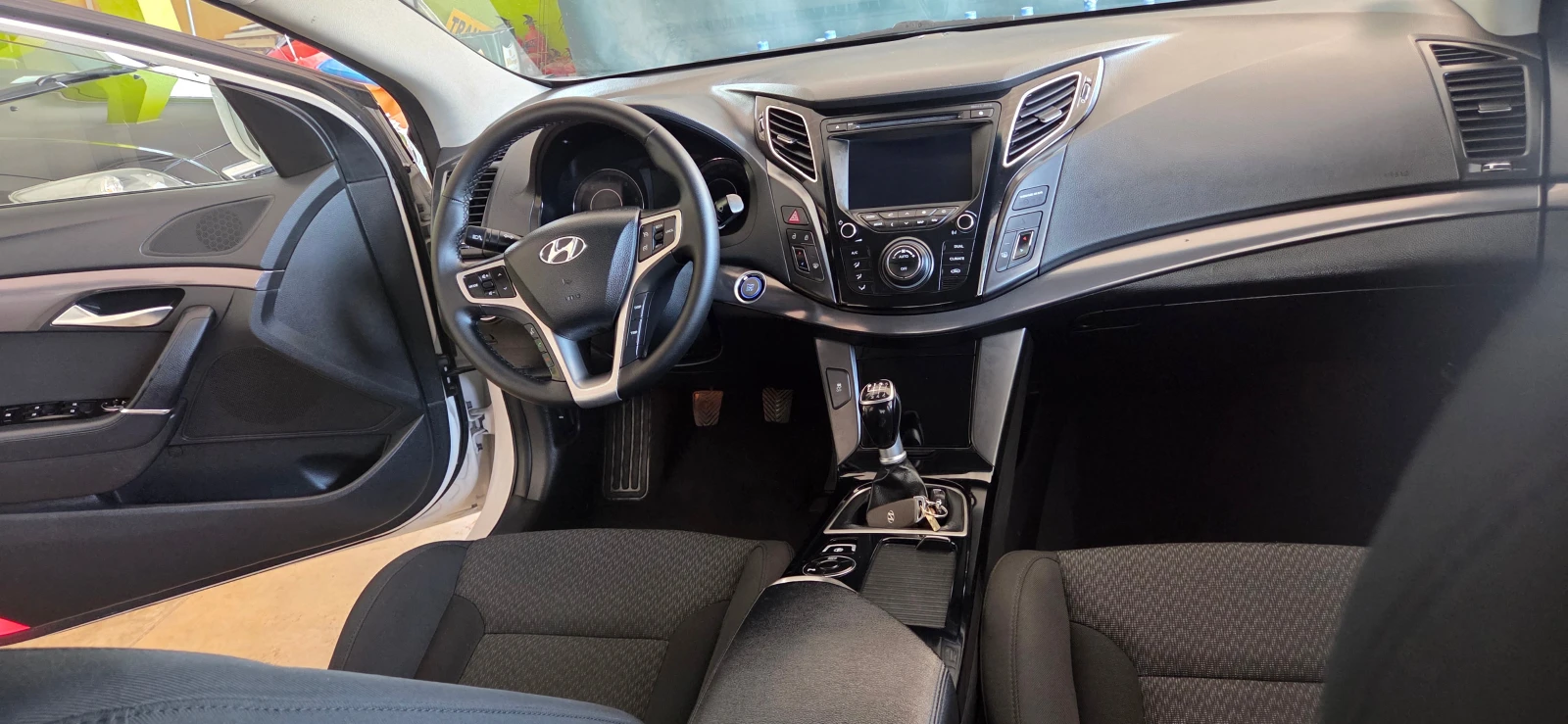 Hyundai I40 1.7 DIZEL СЕДАН, снимка 6 - Автомобили и джипове - 55491573